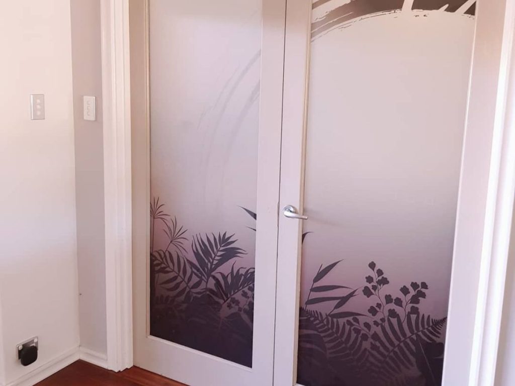 frosted glass design on door